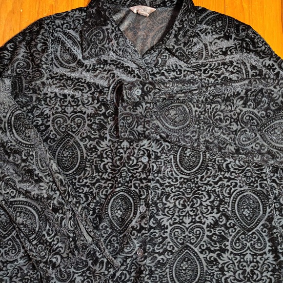 Tops - Womens Black Velvet Burnout Paisley Print Button Down Shirt XL 16 18 whimsigoth